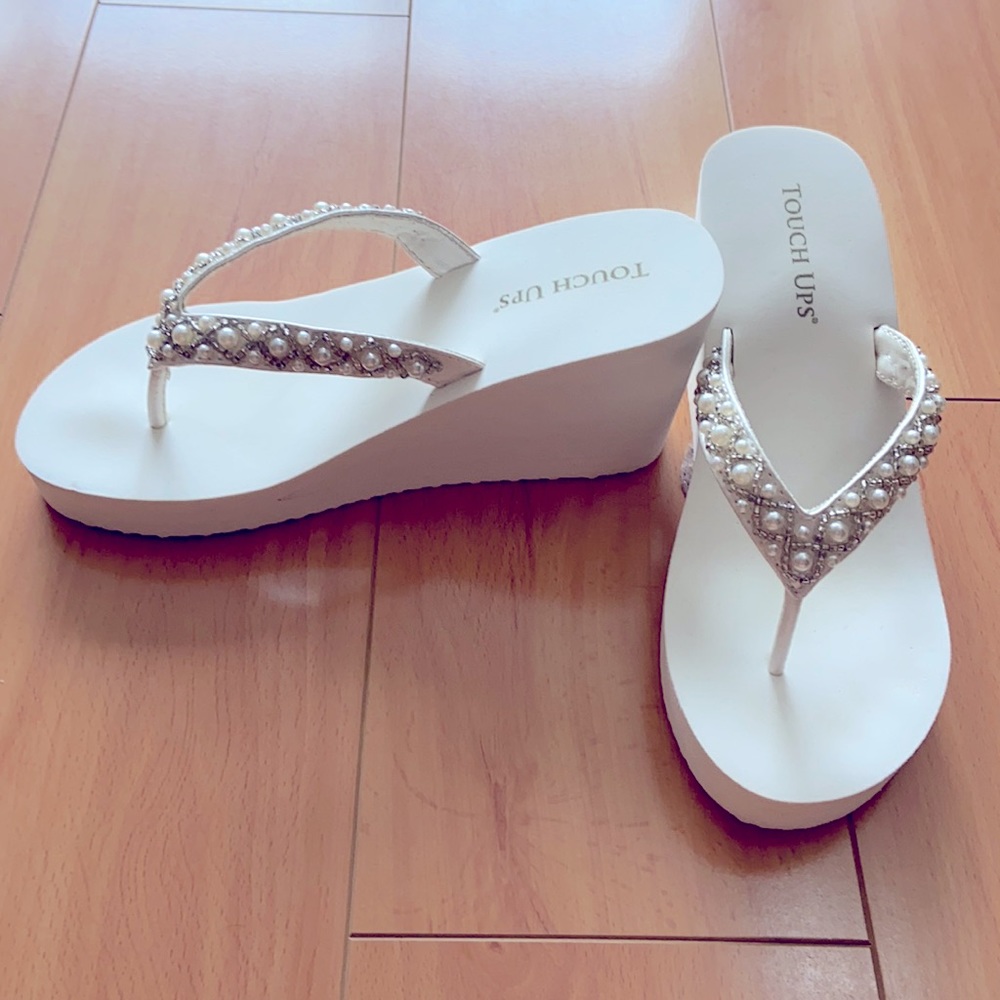 White wedge/platform sandals size 6